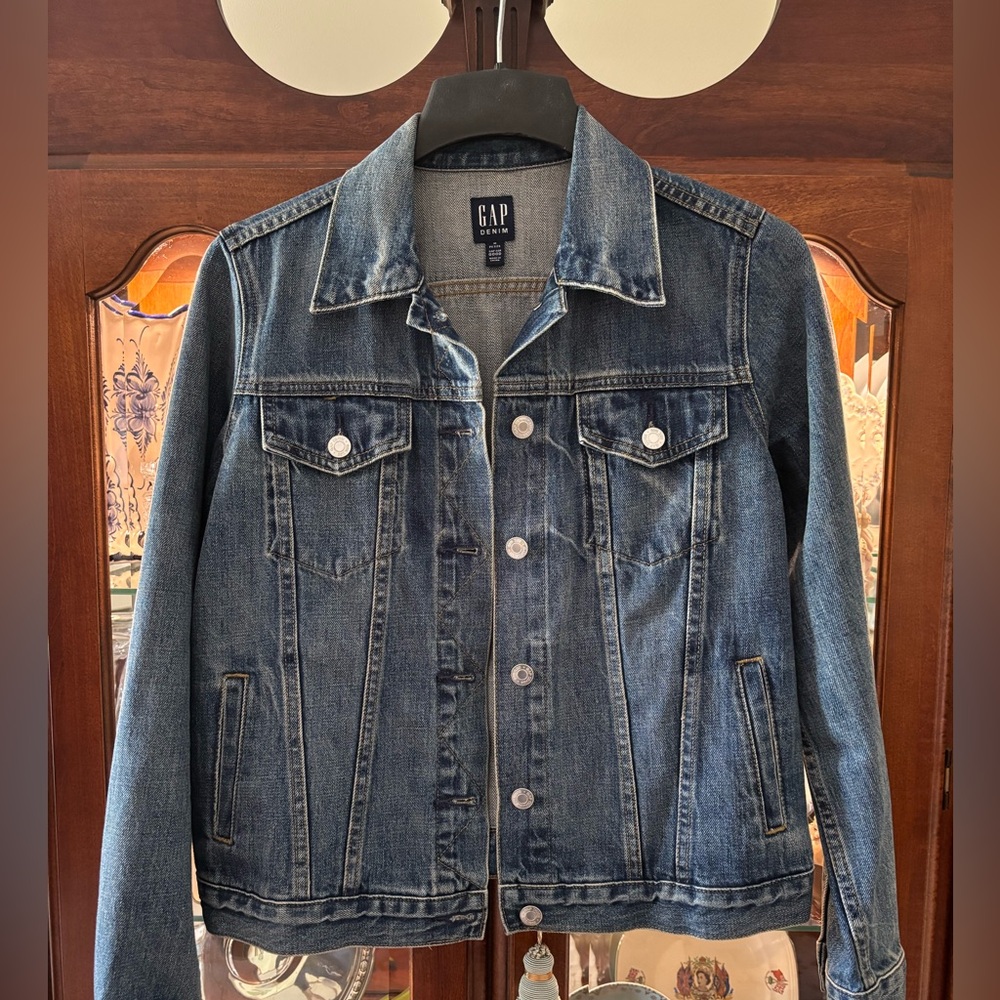 Classic Gap Denim Jean Jacket